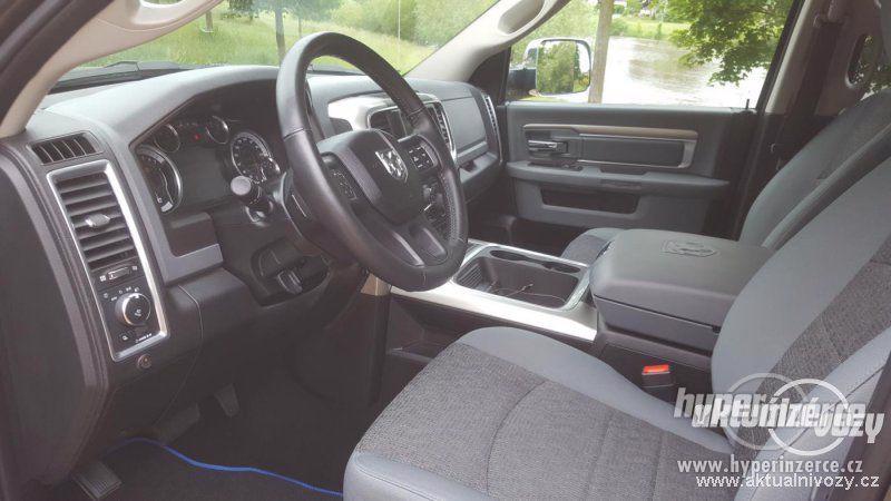 Dodge RAM 5.7, benzín, automat, RV 2019, navigace - foto 4