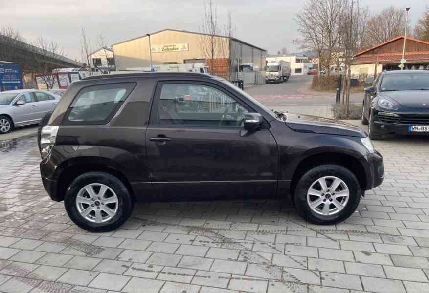 Suzuki Grand Vitara 1.6i 4X4 benzín 78kw - foto 6