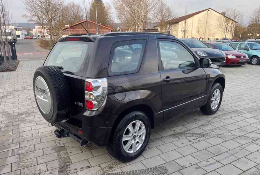 Suzuki Grand Vitara 1.6i 4X4 benzín 78kw - foto 14