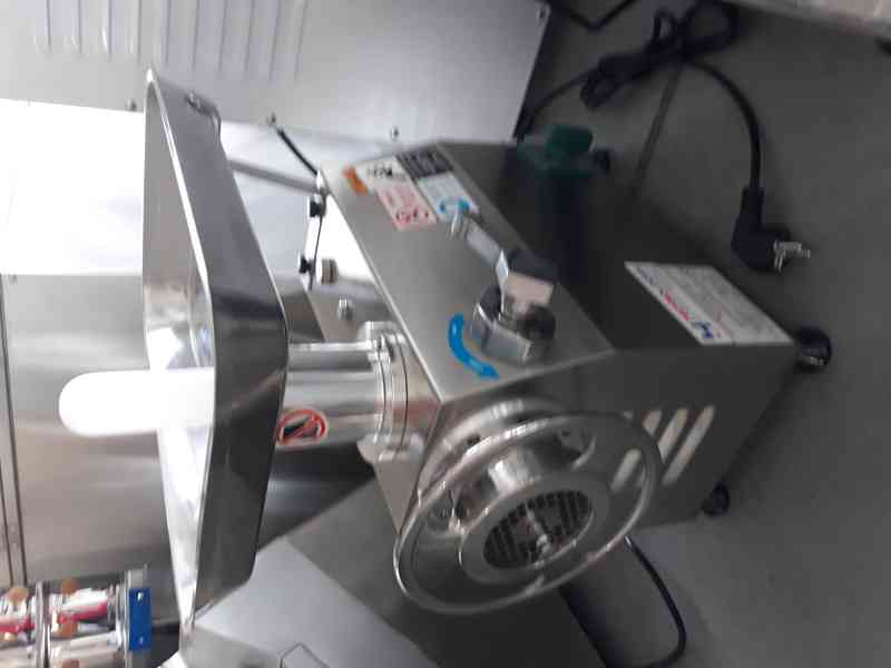 Řeznický mlýnek MG-22SS - foto 3