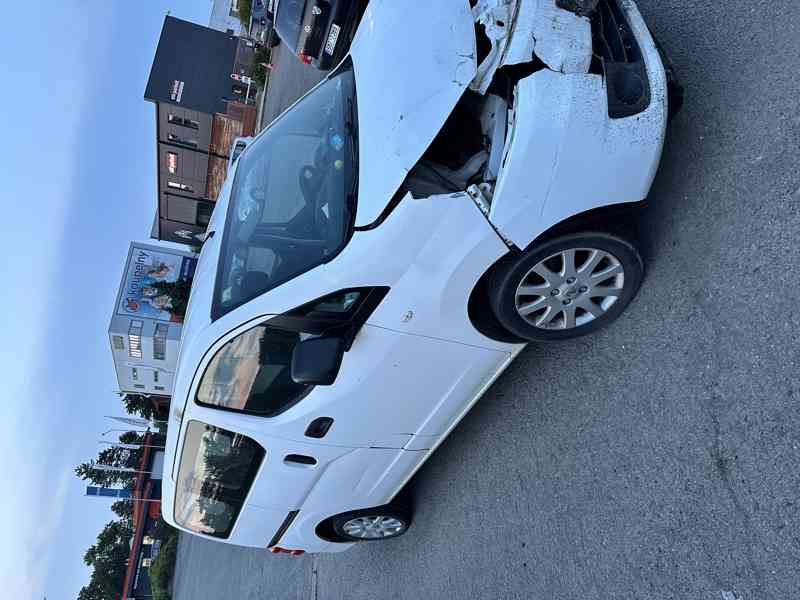 Nissan NV 200 - foto 4