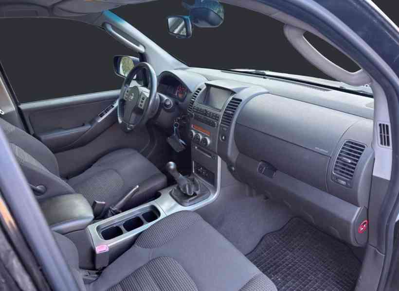 Nissan Pathfinder 2.5 dCi Elegance 126kw - foto 12