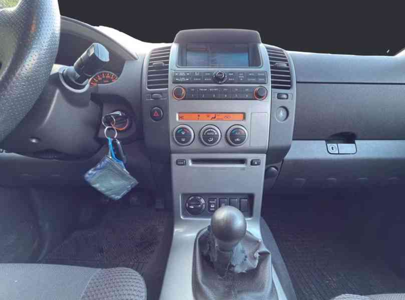 Nissan Pathfinder 2.5 dCi Elegance 126kw - foto 16