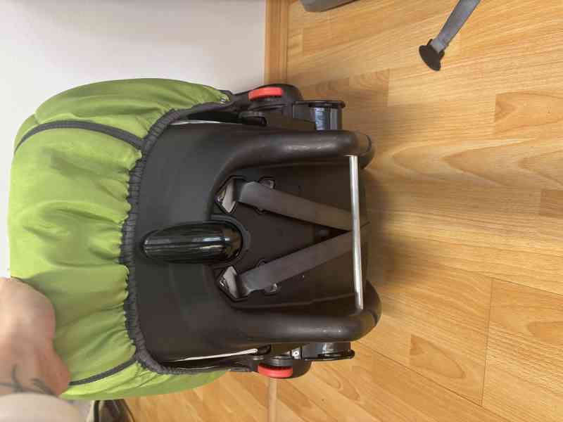 Autosedačka - foto 2