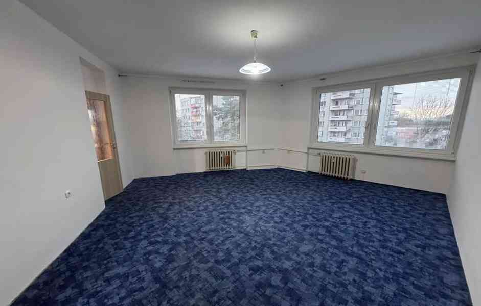 Pronájem bytu 1+1 44 m² - foto 2