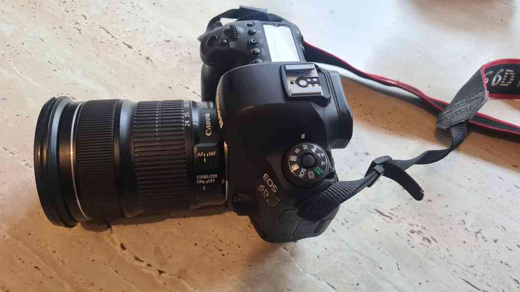 Canon foták EOS 6D Mark II tělo + 2 objektivy