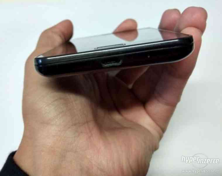 Samsung Galaxy S2 černý - foto 3