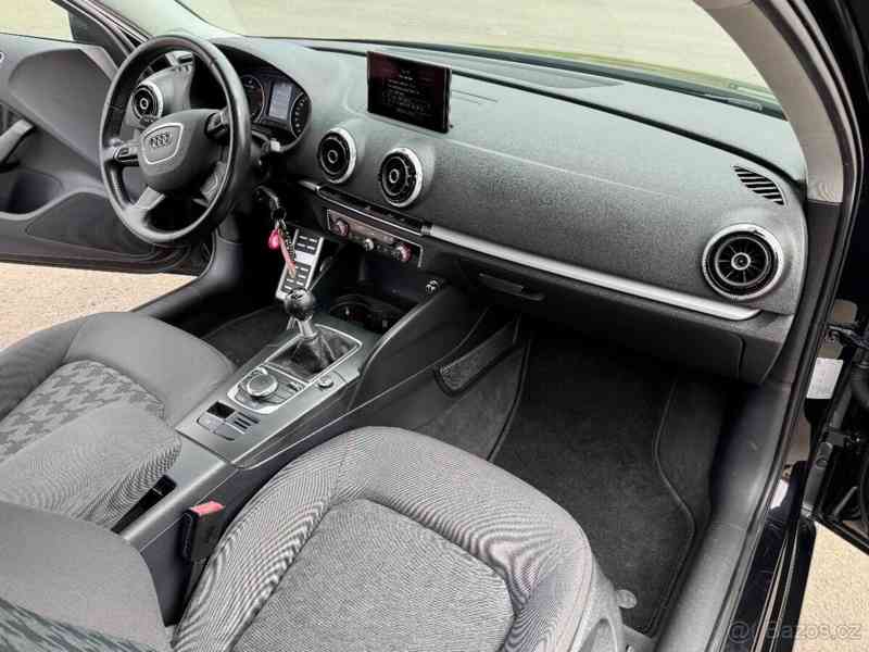 Audi A3 2,0 TDI - foto 12