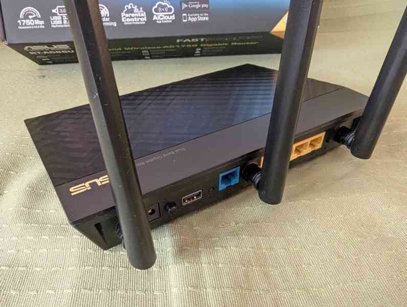 Dvoupásmový Wi-Fi Router Asus RT-AC66U B1 - foto 8