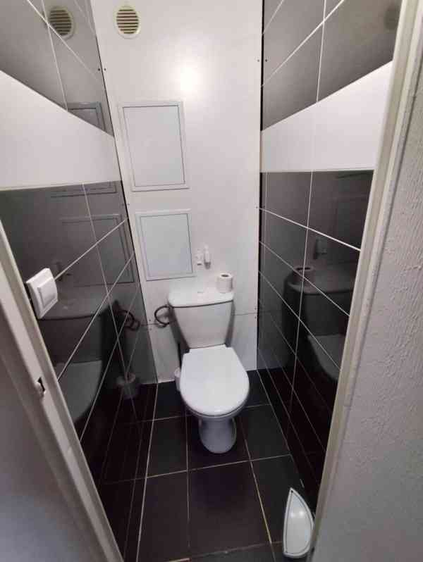 Pronájem bytu 3+1 v DV v ulici Česká - foto 7