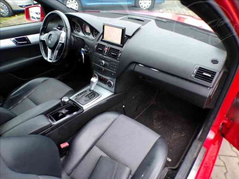 Mercedes-Benz C350cdi 4MATIC 3,0 TAŽ.ZAŘ. - foto 14
