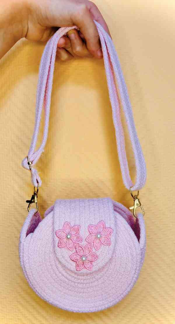 Nová dětská kabelka  - foto 4