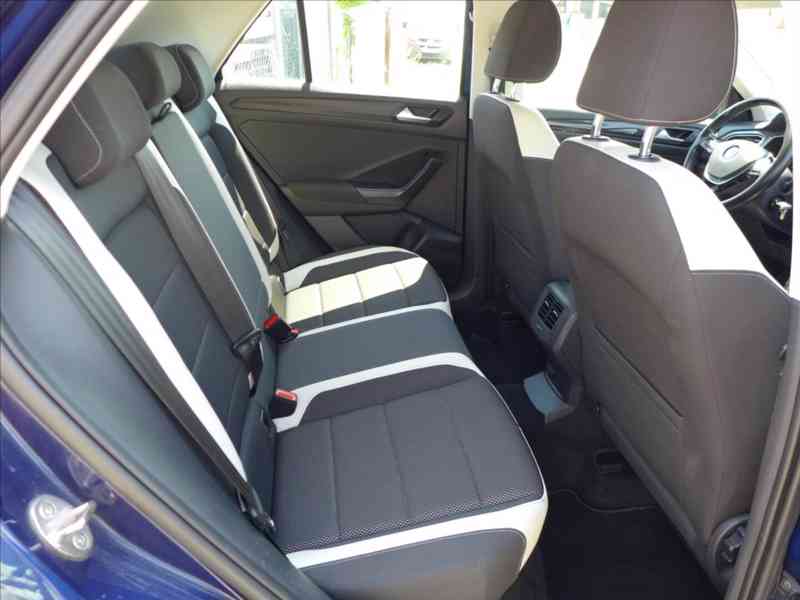 Volkswagen T-Roc 2,0 TDI 110KW 4x4 VIRTUAL LED - foto 9