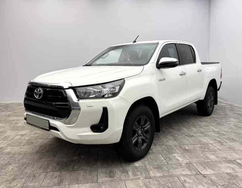 Toyota Hilux 2.8 D-4D 4x4 nafta 150kw - foto 18