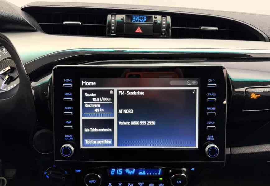 Toyota Hilux 2.8 D-4D 4x4 nafta 150kw - foto 21