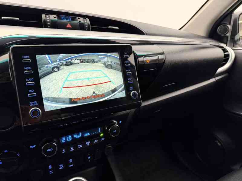 Toyota Hilux 2.8 D-4D 4x4 nafta 150kw - foto 24