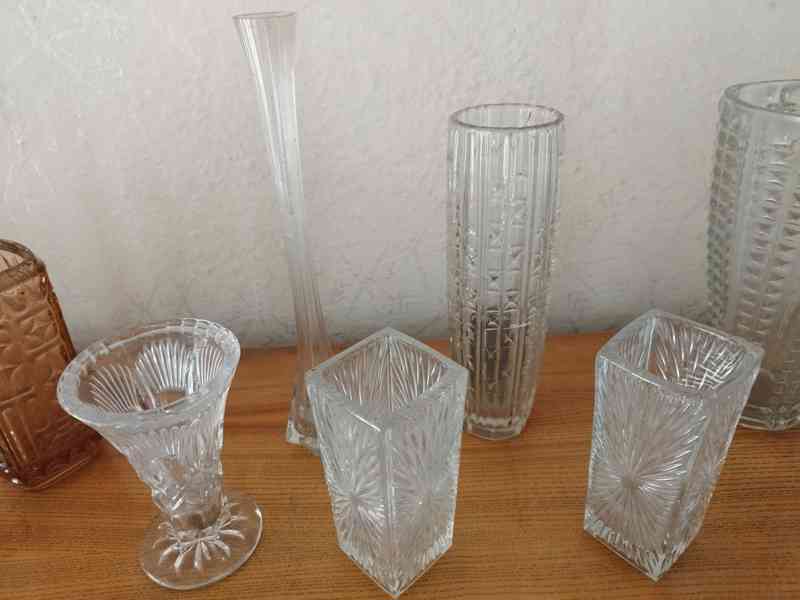 Dekorativní vázy, mísy, tácy, džbány (sklo, keramika) - foto 10
