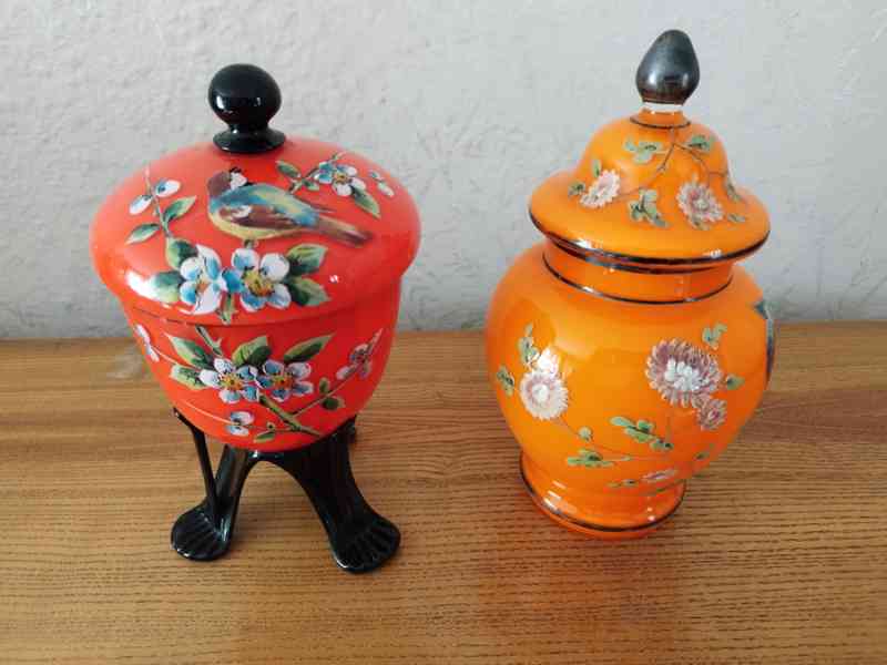 Dekorativní vázy, mísy, tácy, džbány (sklo, keramika) - foto 2