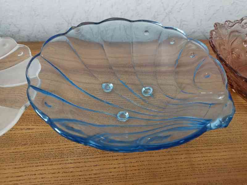 Dekorativní vázy, mísy, tácy, džbány (sklo, keramika) - foto 5