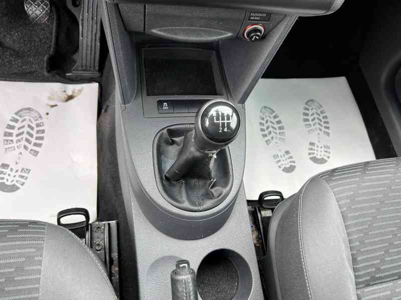 VW Caddy MAXI 2,0 MPI CNG + benzín - 7 míst - TOP CENA  - foto 9