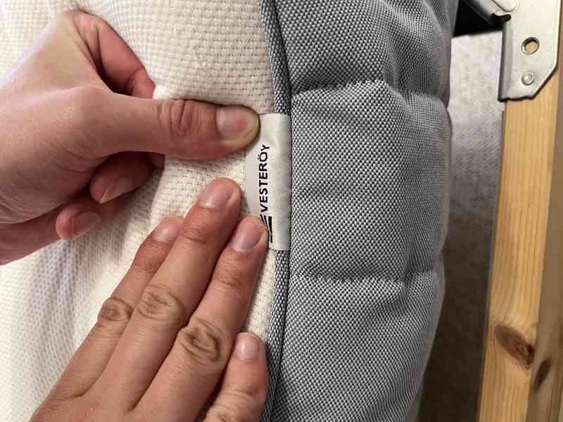 Postel IKEA 90x200 + matrace IKEA 90x200 - foto 4