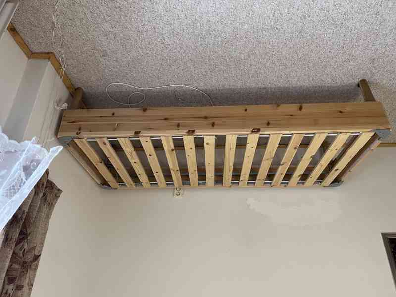 Postel IKEA 90x200 + matrace IKEA 90x200 - foto 2