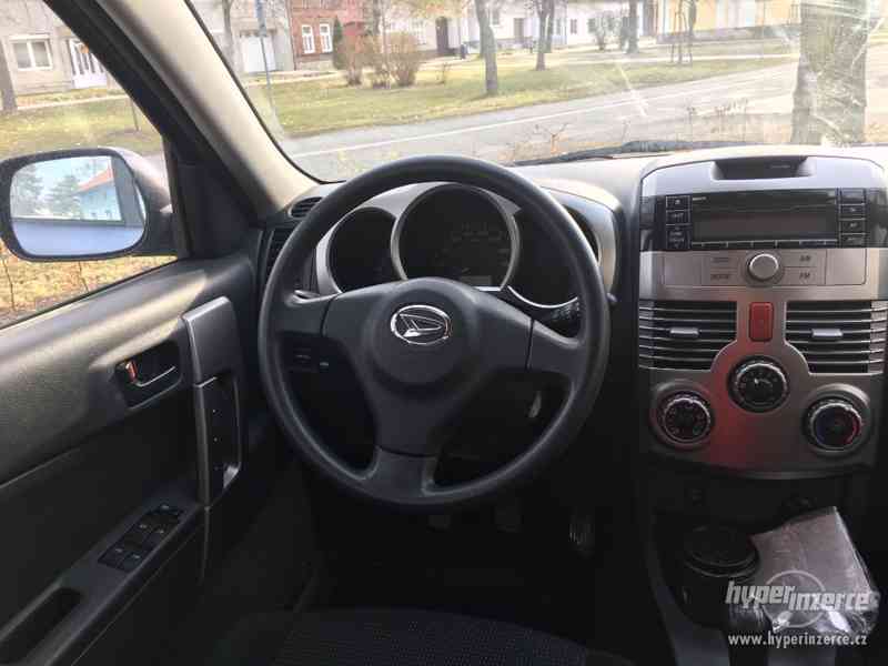 Daihatsu Terios 1.5i 4x4 - foto 10