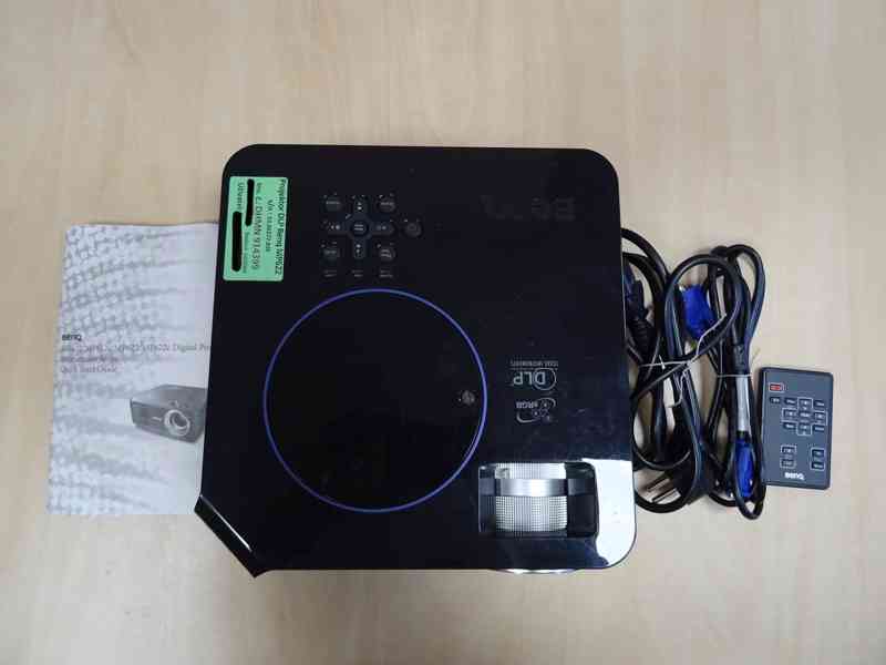Datový projektor BenQ MP622