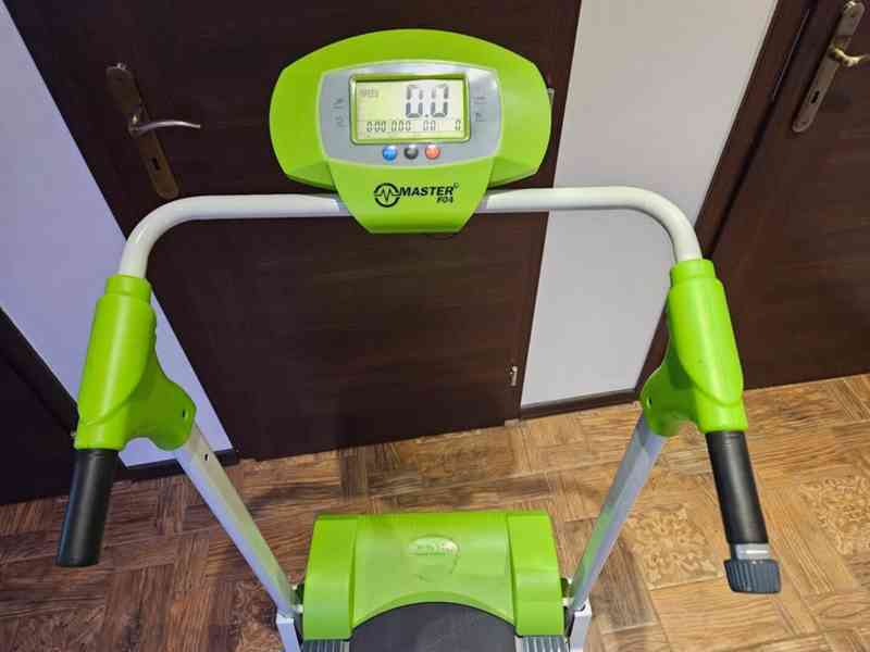 Běžecký pás Master F-04 (MAS-F04) - foto 3