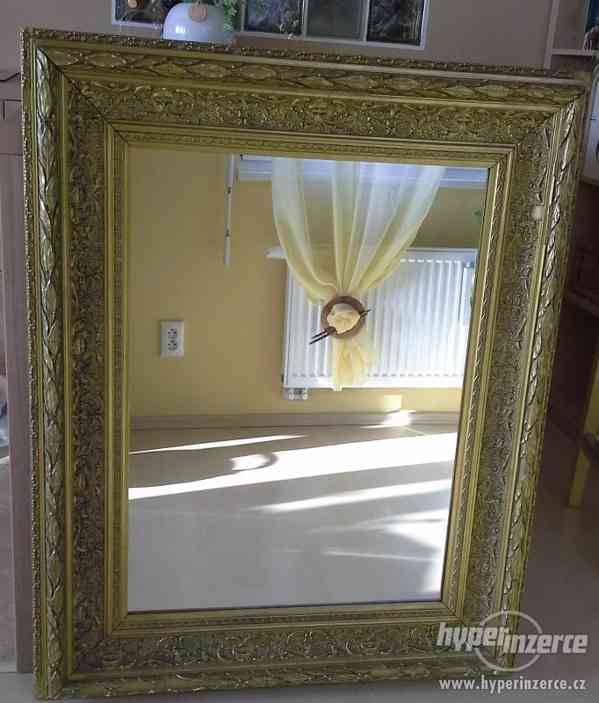 Prodám krásné zdobené starožitné zrcadlo 85x100cm - foto 2