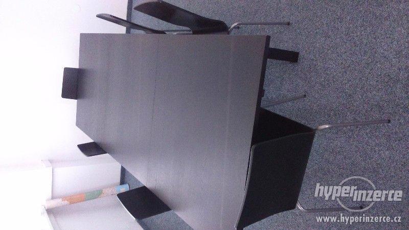 Černý jednací stůl + 6x židle - foto 1