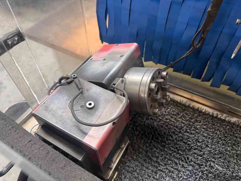 SARIX SX200 HPM – CNC mikro-EDM obráběcí centrum, 3D - foto 5