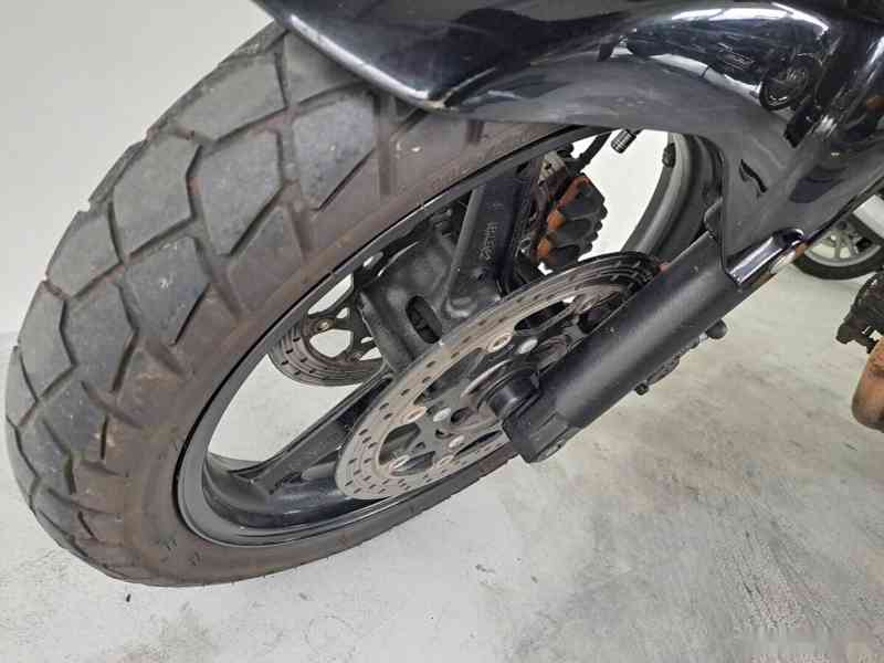 Suzuki DL 650 V-Strom - foto 10