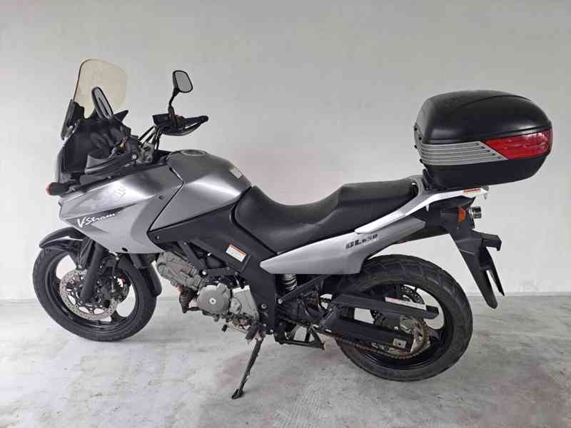 Suzuki DL 650 V-Strom - foto 2