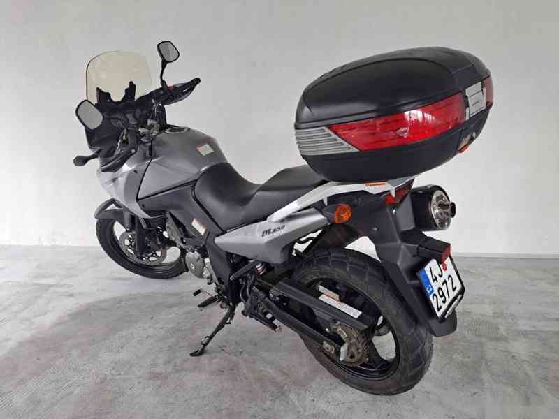 Suzuki DL 650 V-Strom - foto 3