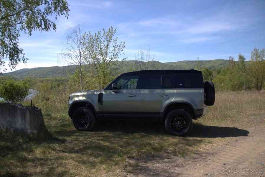 Land Rover Defender 3,0   110 - foto 2