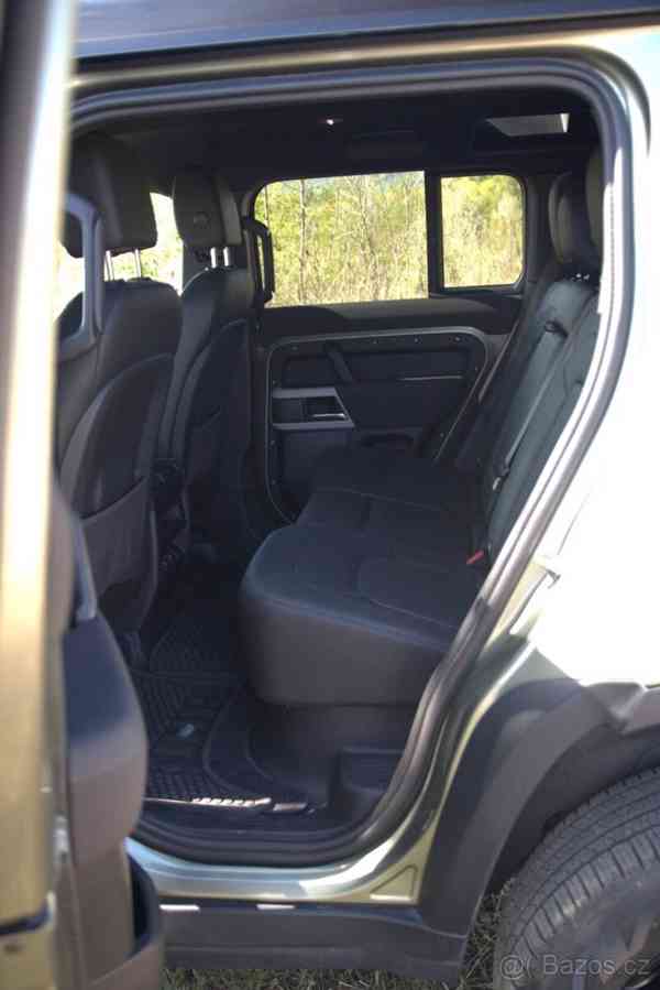 Land Rover Defender 3,0   110 - foto 11