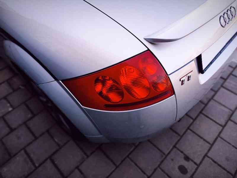 AUDI TT 1,8Turbo Coupé 132KW - foto 12
