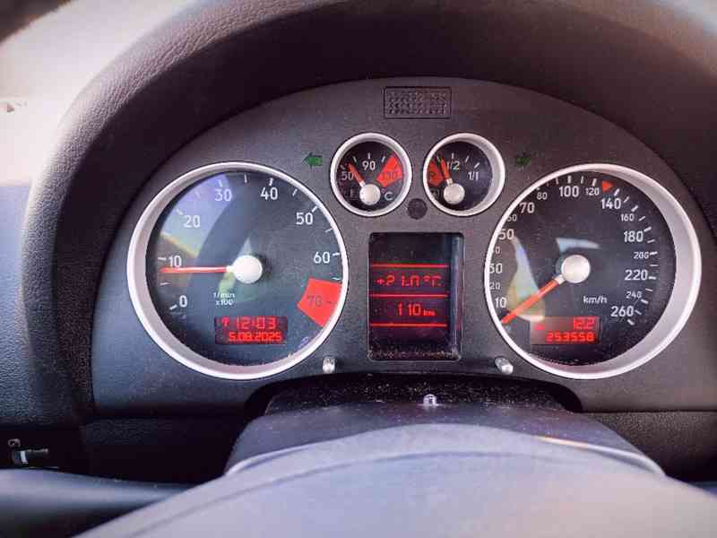 AUDI TT 1,8Turbo Coupé 132KW - foto 21