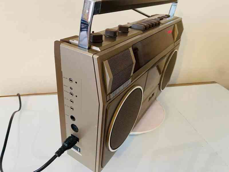 Radiomagnetofon Saba RCR 480, rok 1983 - foto 3