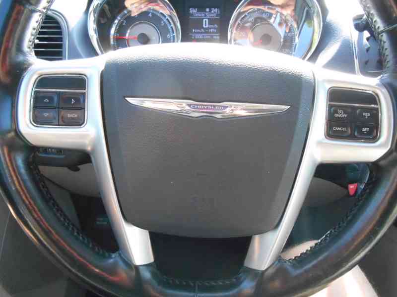 Chrysler Town Country 3,6 Penta DVD 2011 - foto 19