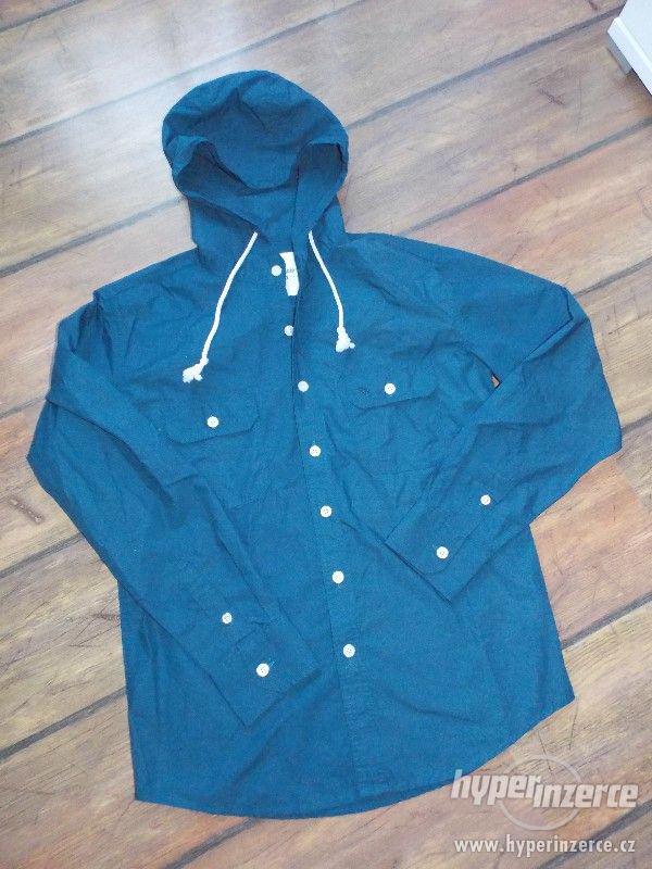 Nová Abercrombie & Fitch košile s kapucí. - foto 6