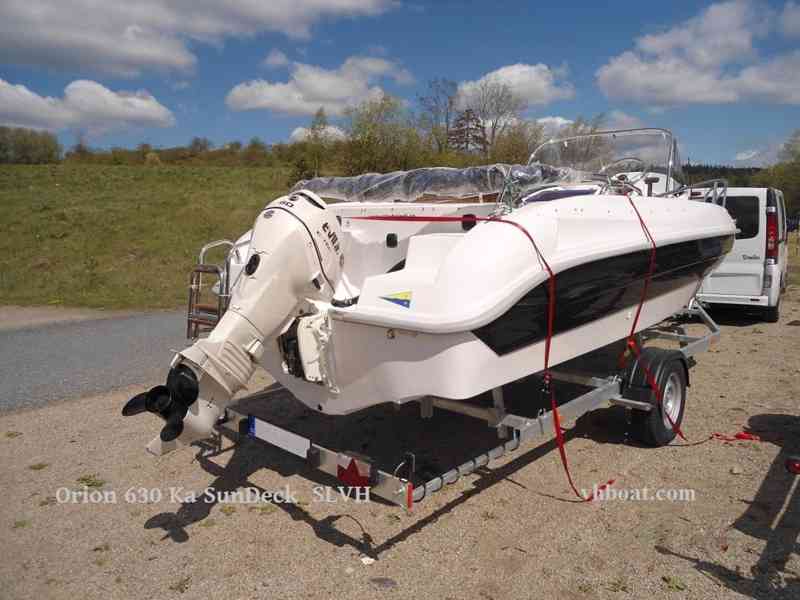 Motorový kajutový člun Orion 630 SunDeck - foto 2