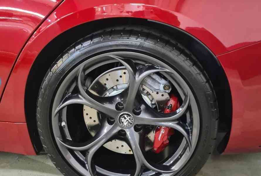 Alfa Romeo Giulia - foto 18