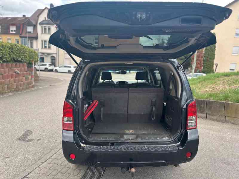 Nissan Pathfinder 2.5 dCi LE Aut. 140kw - foto 9
