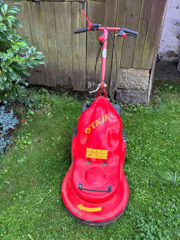 Sekačka na trávu - foto 3