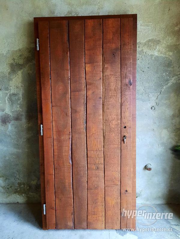 Dubové rustikální dveře, nové - foto 1