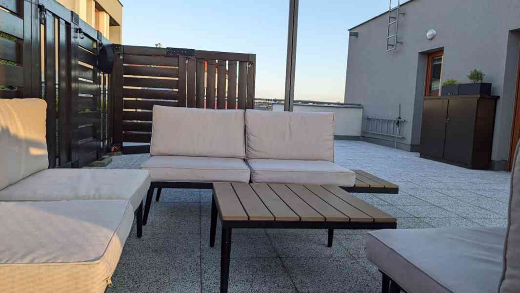 Vybavený luxusní mezonet & penthouse s terasou (200m2) - foto 4