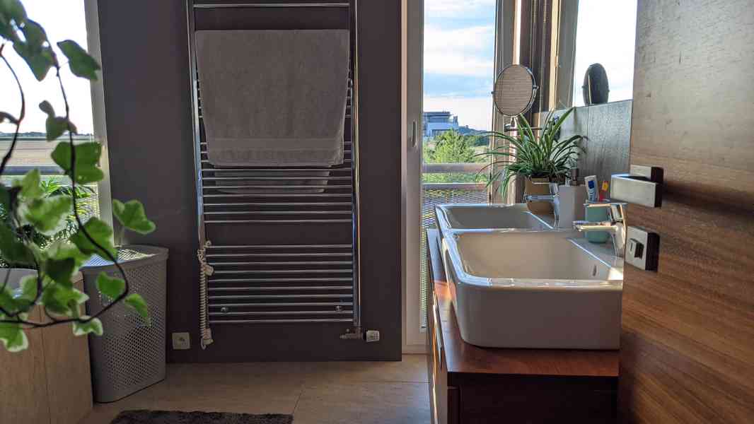 Vybavený luxusní mezonet & penthouse s terasou (200m2) - foto 21