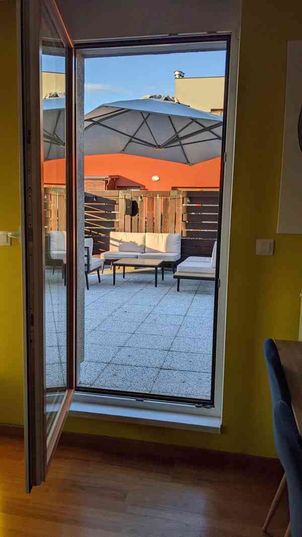 Vybavený luxusní mezonet & penthouse s terasou (200m2) - foto 9